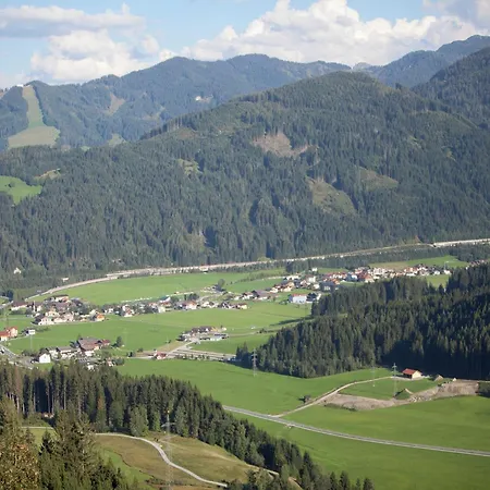Apartment In Near Red 8 Gondola, Cleaning Included *